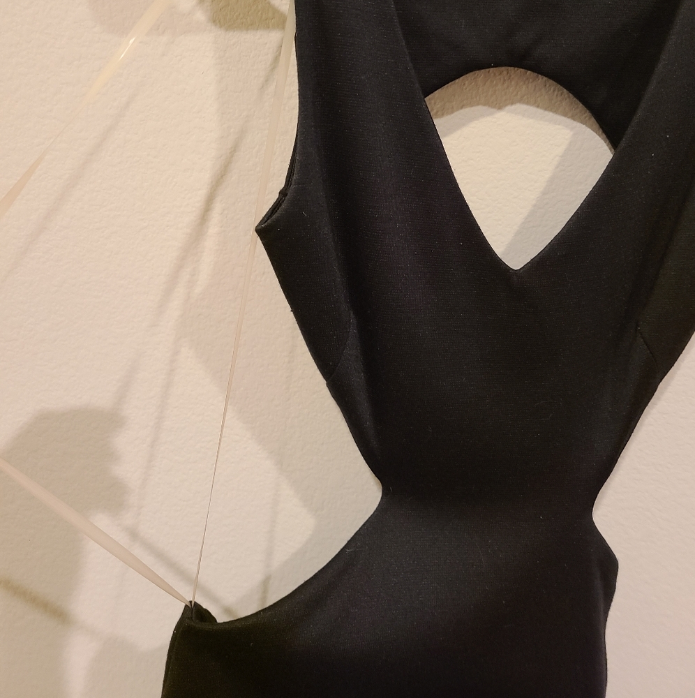 Backless Mini Dress - Picture 4 of 5